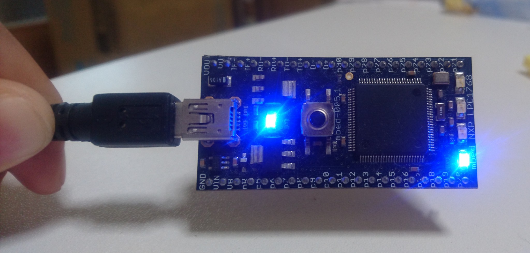 mbed OS 5でLEDを光らせてみる – スイッチサイエンス マガジン